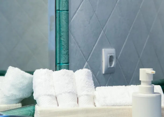 El Cielito Lindo Hotel *